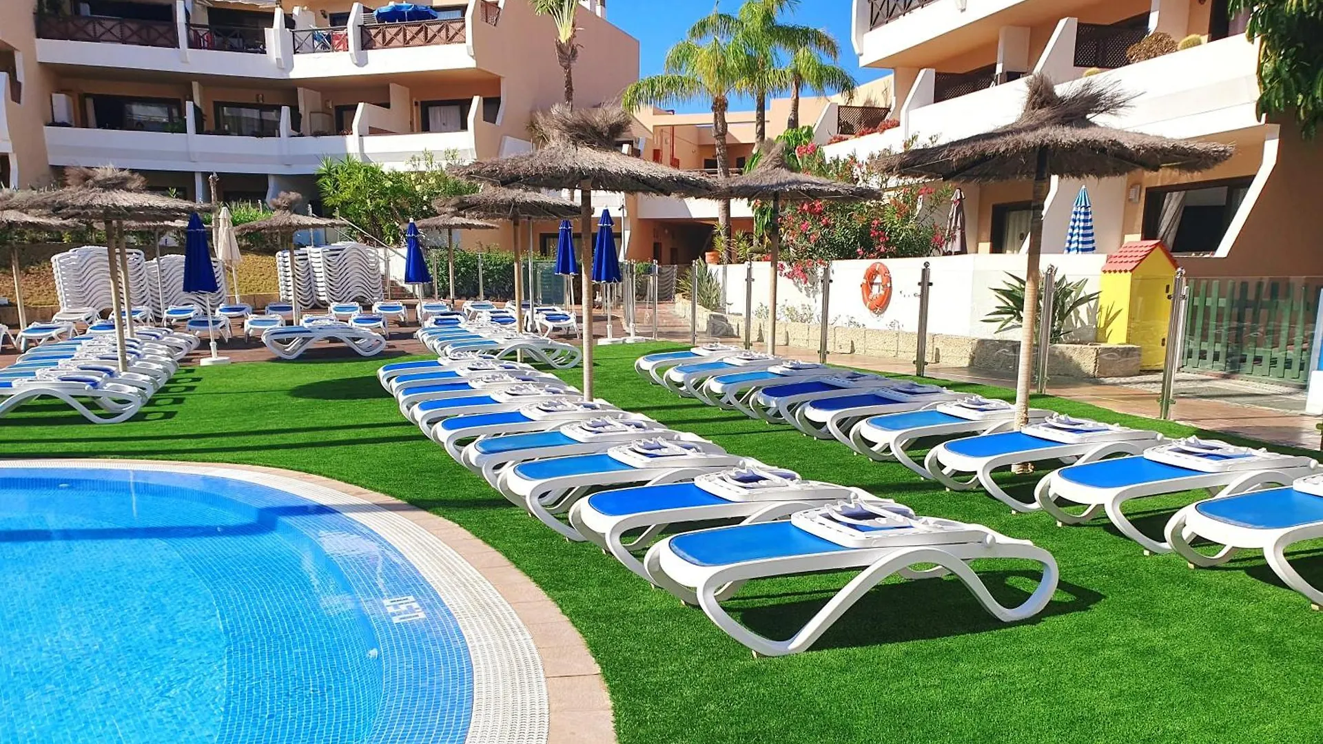 Spacious Apartment With Private Garden In Tenerife South San Miguel de Abona
