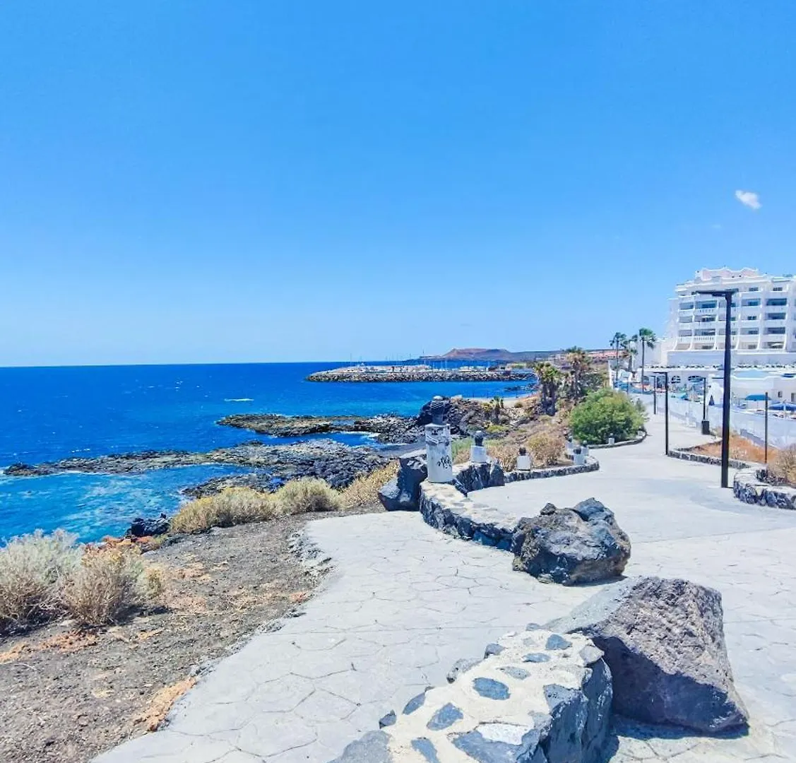 Spacious Apartment With Private Garden In Tenerife South San Miguel de Abona