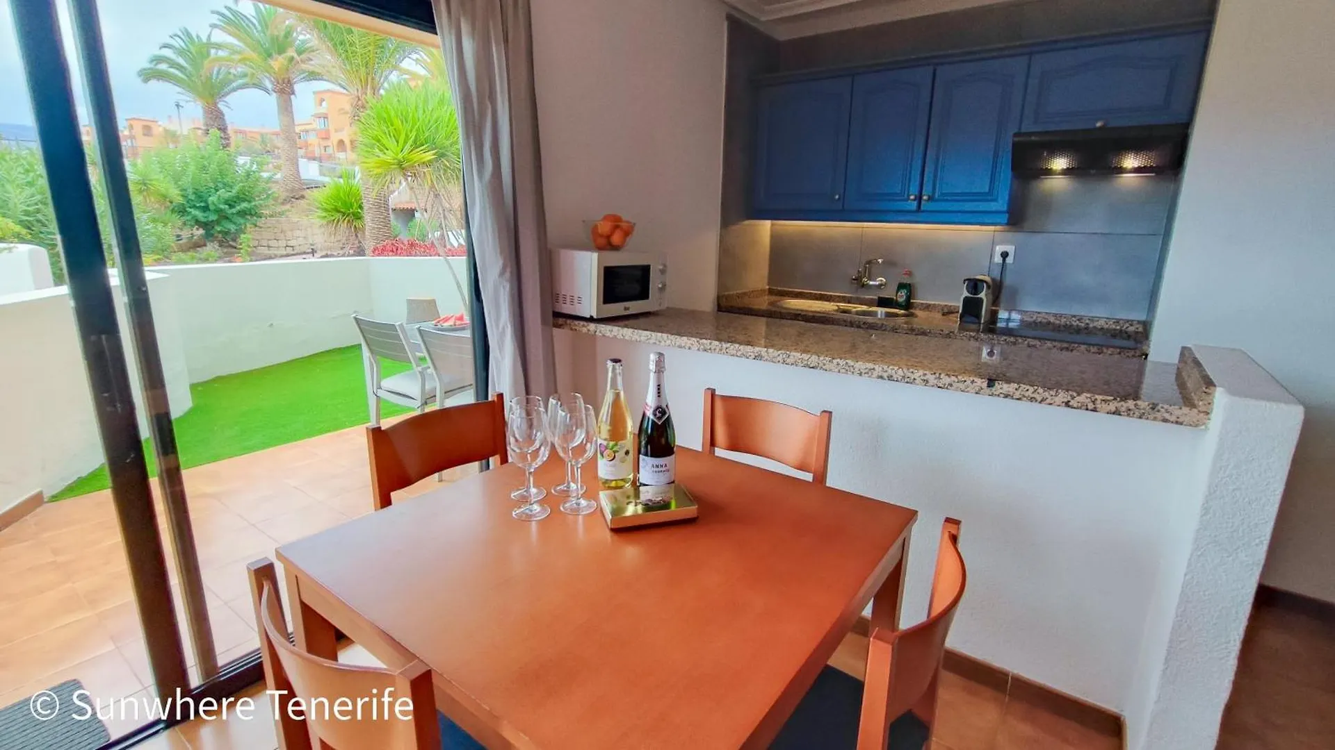 Spacious Apartment With Private Garden In Tenerife South San Miguel de Abona